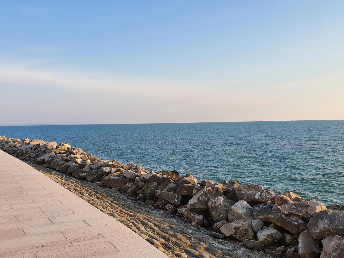 Hotel Antares Градо Екстер'єр фото